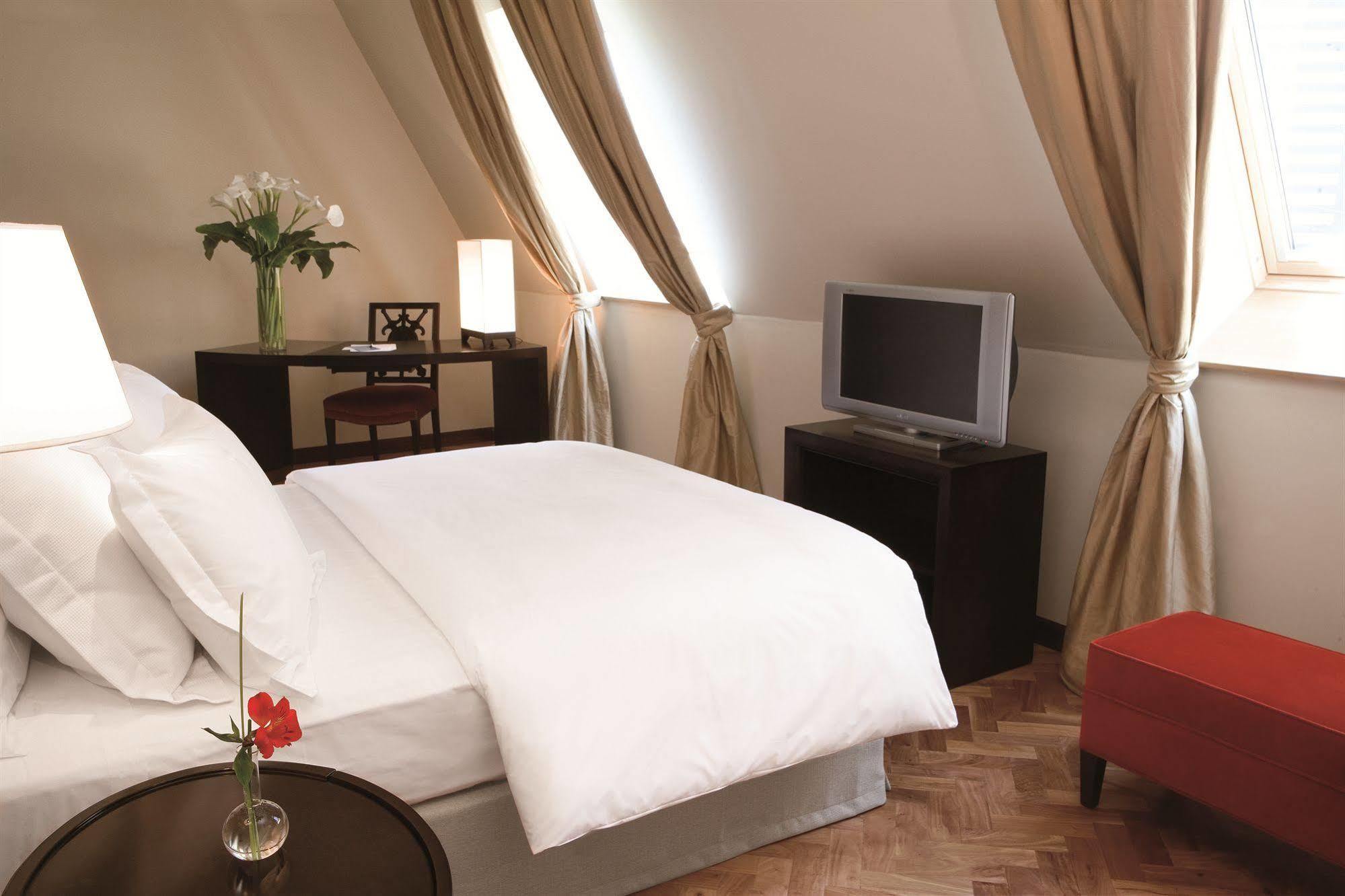 Nh Collection Buenos Aires Lancaster Hotel Стая снимка